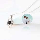 Lumière Love – Heart-Shaped Personalized Projection Necklace